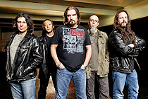 Dream Theater - Drahtseilakt im Traumtheater